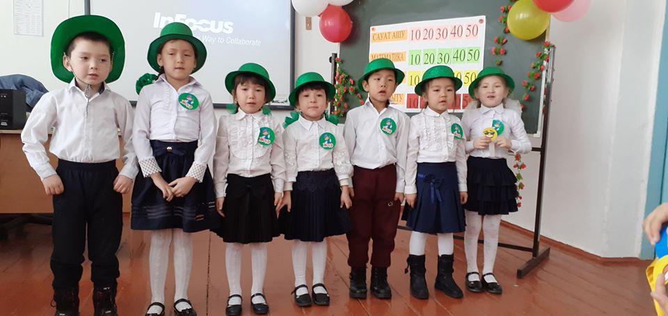 «Қауіпсіз мектеп автобусы» атты акция аясында мектеп алды даярлық топтарымен «Бағдаршам» тақырыбында интеллектуалдық ойын өткізілді.