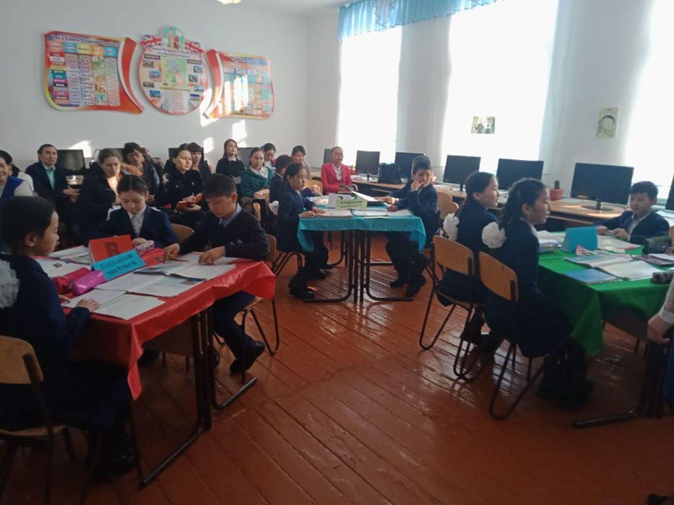 "Бағалау процесінде қолданылатын тапсырмалардың түрлері" тақырыбында аудандық семинар өткізілді.