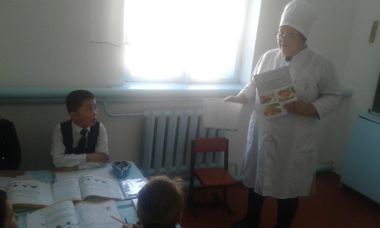 "Дұрыс тамақтана білеміз бе?"