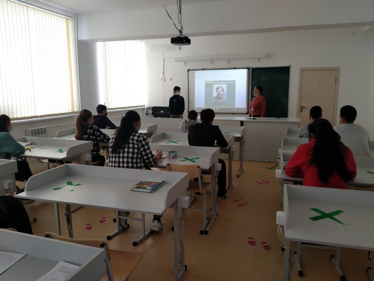 Ыбырай Алтынсаринің 180 жылдығына орай дөңгелек үстел өтті. 